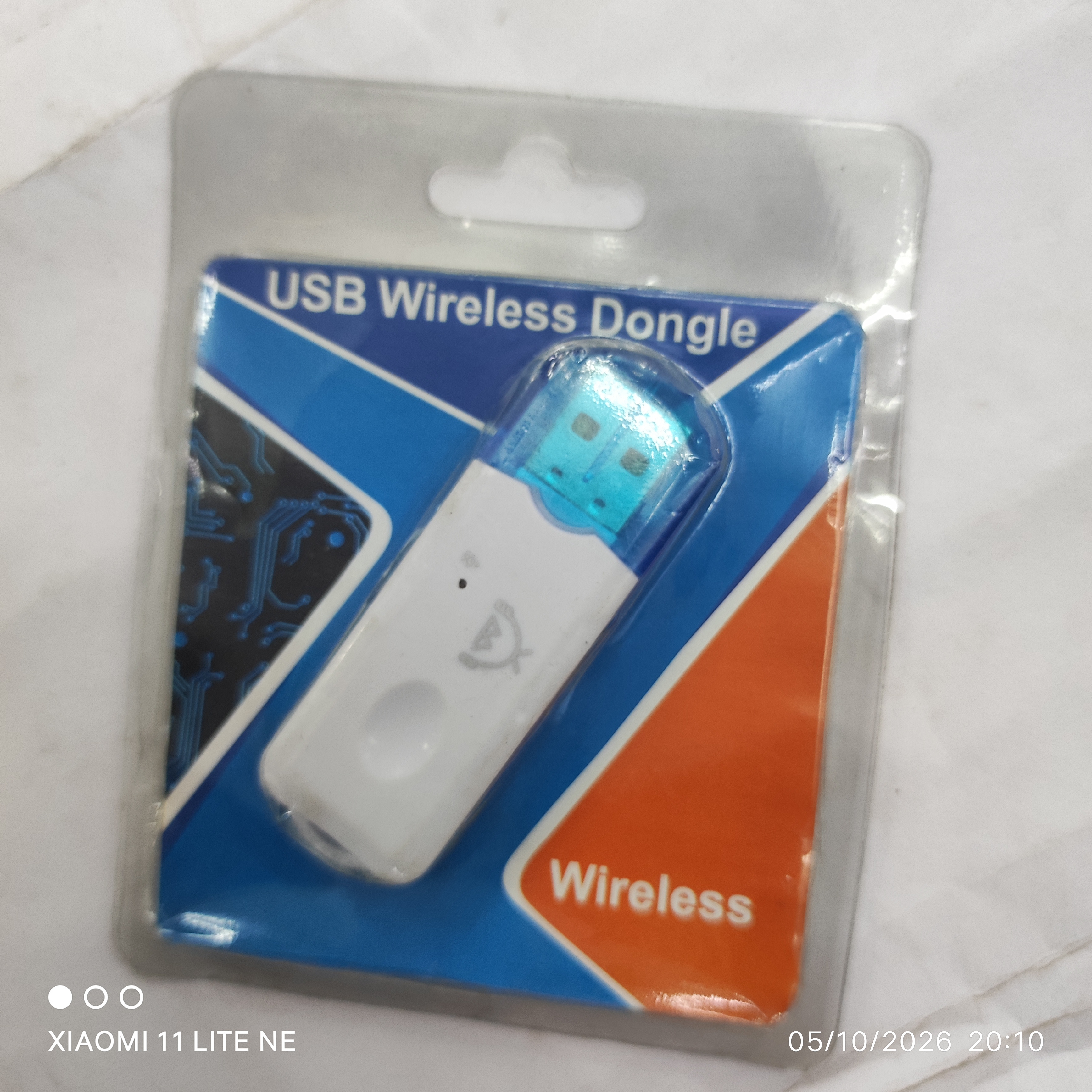 Usb dongle for bluetooth connection